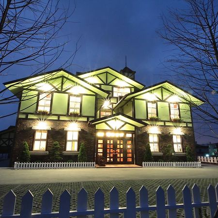 Luxembourg Hills Homestay Цзяосі Екстер'єр фото