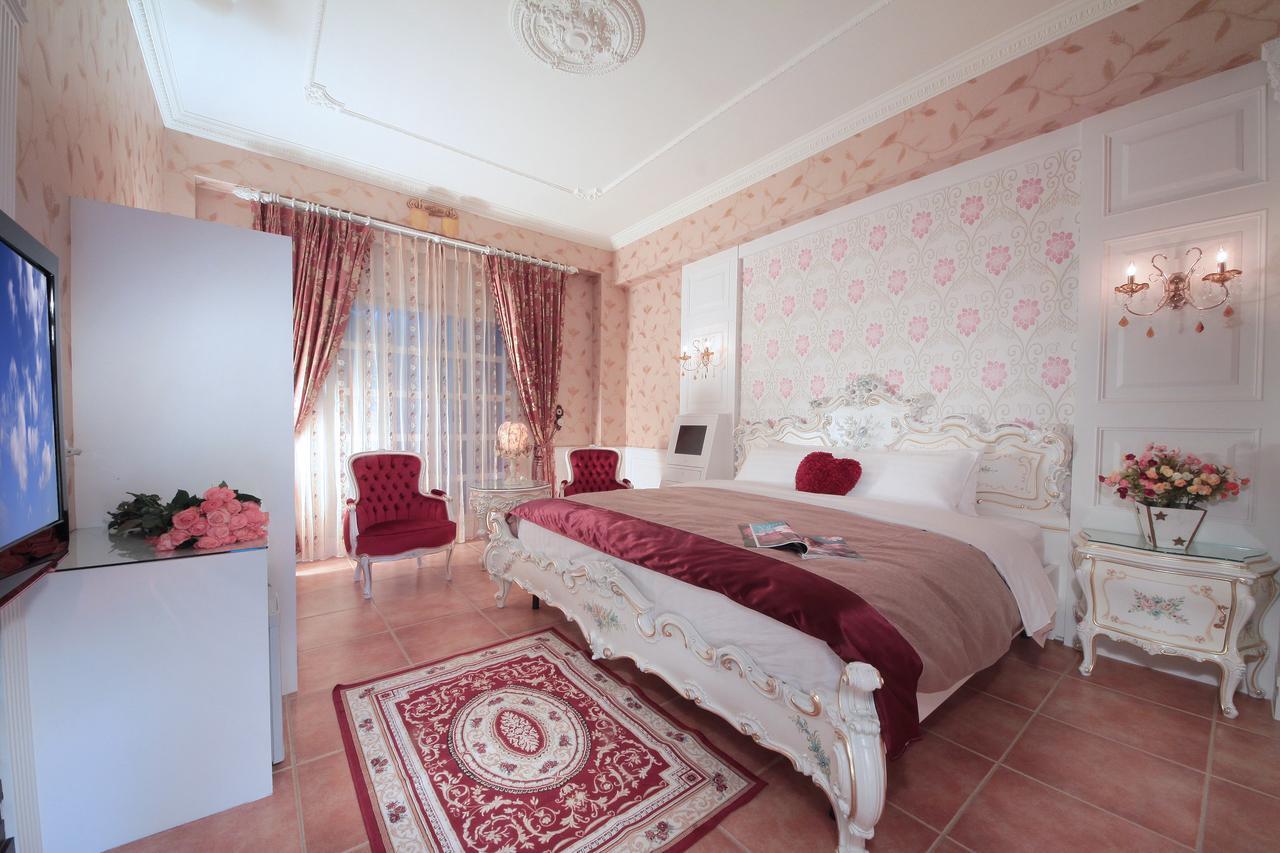 Luxembourg Hills Homestay Цзяосі Екстер'єр фото